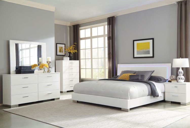 Modal Additional Images for Felicity Wood Eastern King LED Panel Bed White High Gloss