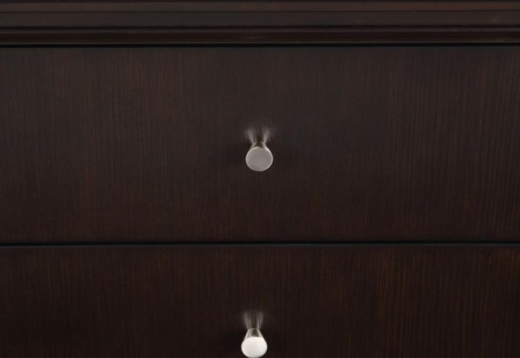 Emberlyn 4-piece Eastern King Bedroom Set Brown