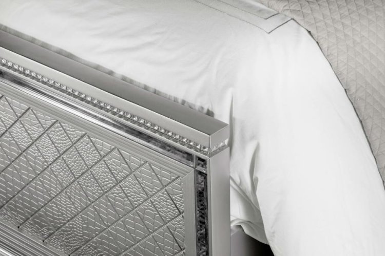 Eleanor Wood Eastern King Panel Bed Metallic Mercury