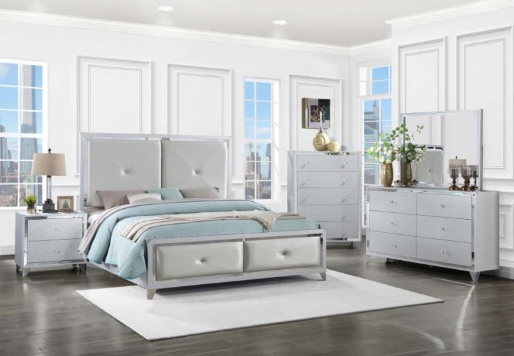 Modal Additional Images for Larue Wood Queen Panel Bed Silver