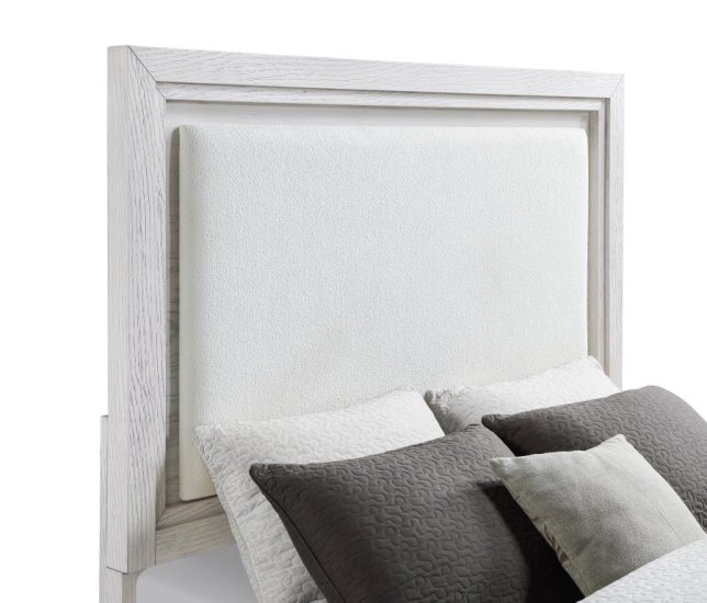 Marielle 4-piece Cal King Bedroom Set Distressed White 
